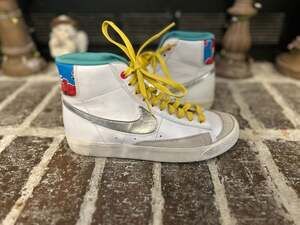 Nike Blazer Mid '77 GS 'White Vivid Sulfur' Floral Heel Sneakers Size 5Y